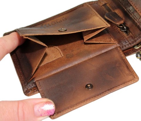 Portfel Męski Wild Skóra Naturalna Duży Poziomy Dwa Skrzydełka I Łańcuszek N992C BRĄZOWY RFID ,,VINTAGE,, 12 x 9,5 x 3 [cm]