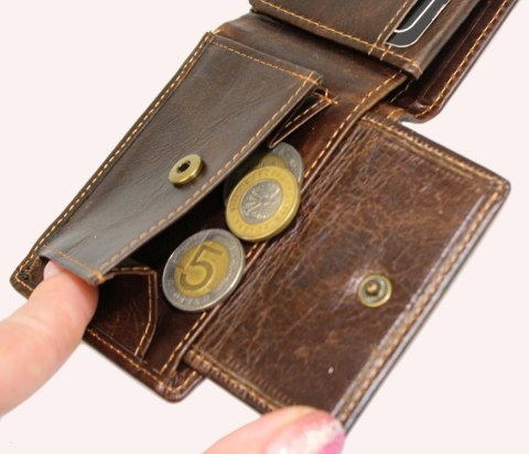 Portfel Skórzany Jennifer Jones Skóra Licowa Mały Poziomy Bez Zapięcia 5531 10 x 7 x 2 [cm]