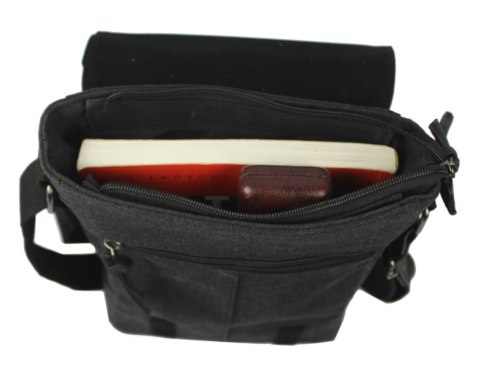 Skórzana Torba JENNIFER JONES Listonoszka Ze Skórzaną Klapką CZARNA 4528-2 27 x 22 x 9 [cm]