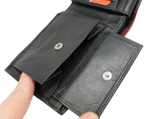 Portfel Męski Skórzany PIERRE CARDIN Skóra Licowa Duży Poziomy Bez Zapięcia CZARNY Z Czerwonym Paskiem 8806