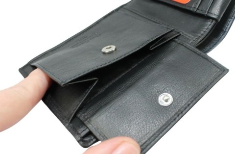 Portfel Męski Skórzany PIERRE CARDIN Skóra Licowa Duży Poziomy Bez Zapięcia CZARNY Z Niebieskim Paskiem 8806