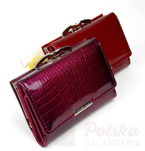 Portfel Damski Skórzany JENNIFER JONES 12 cm Klamra Skóra Naturalna Lakierowany JJ5282 Portfel Damski Skórzany JENNIFER JONES 12 cm Klamra Skóra Naturalna Lakierowany JJ5282