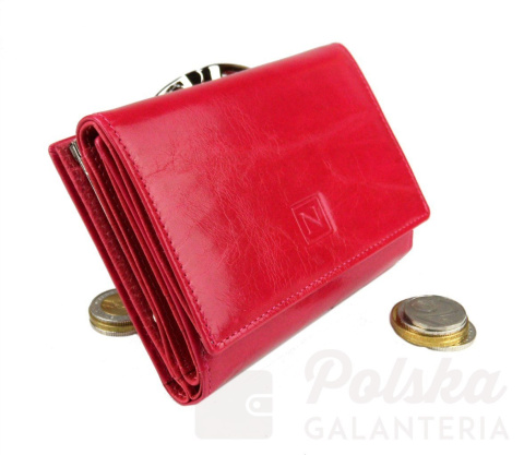 Portfel Damski Skórzany NICOLE 12 cm Klamra Skóra Naturalna Z Klapką NI47009 Portfel Damski Skórzany NICOLE 12 cm Klamra Skóra Naturalna Z Klapką NI47009